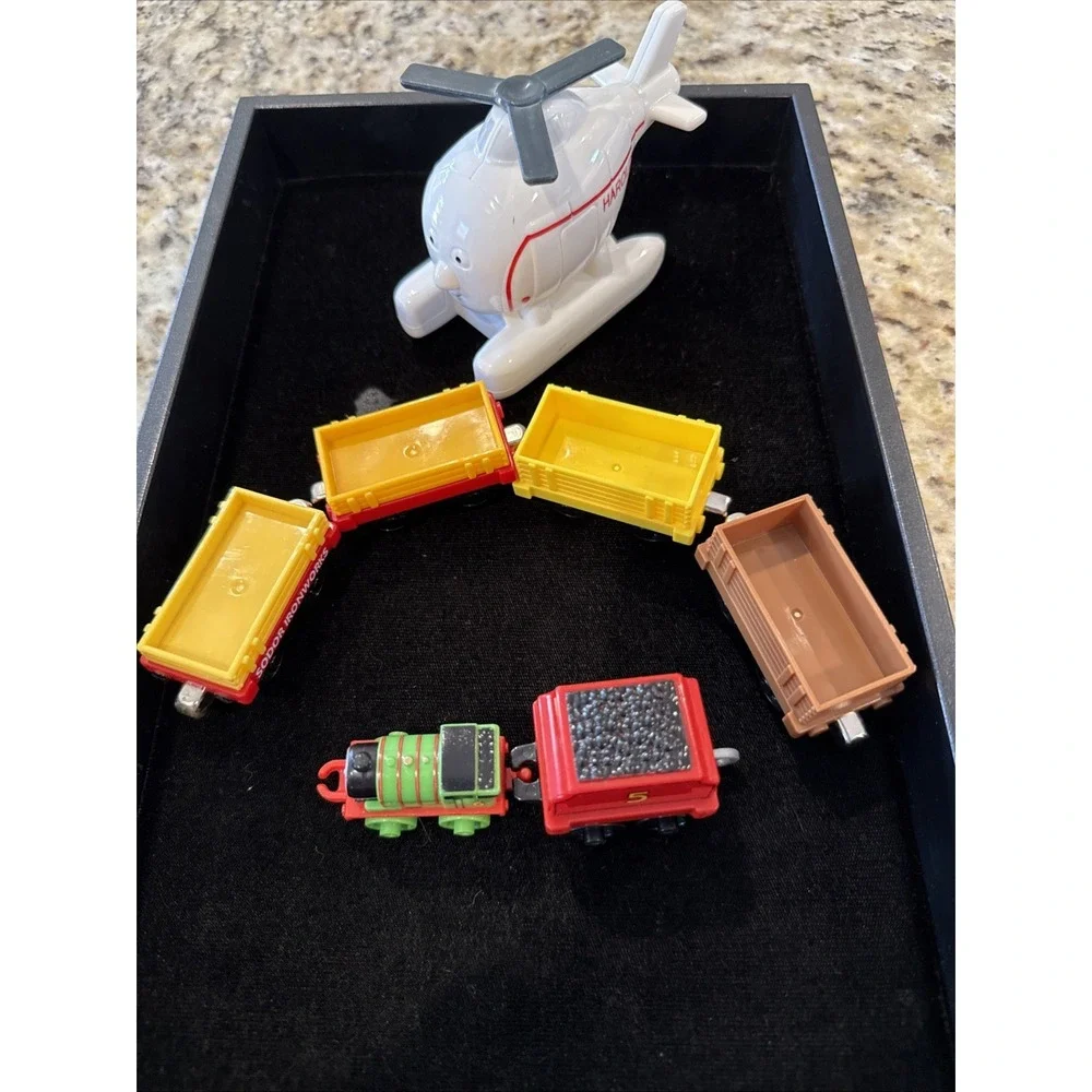 Thomas & Friends Harold & The Search Cars Misc Magnetic Diecast‎ Train Car. 4176